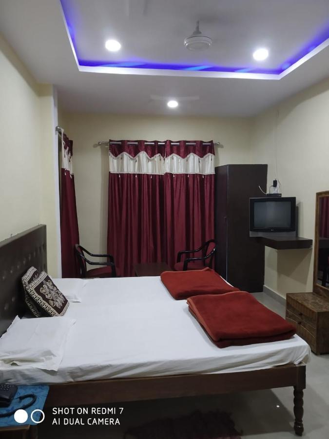 Hotel Avadh Balrāmpur エクステリア 写真